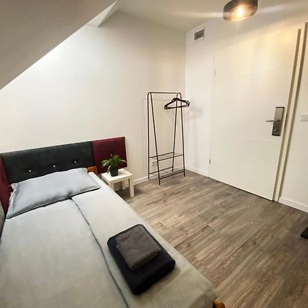 Pokoje Pod Palacem Koszecin Екстериор снимка