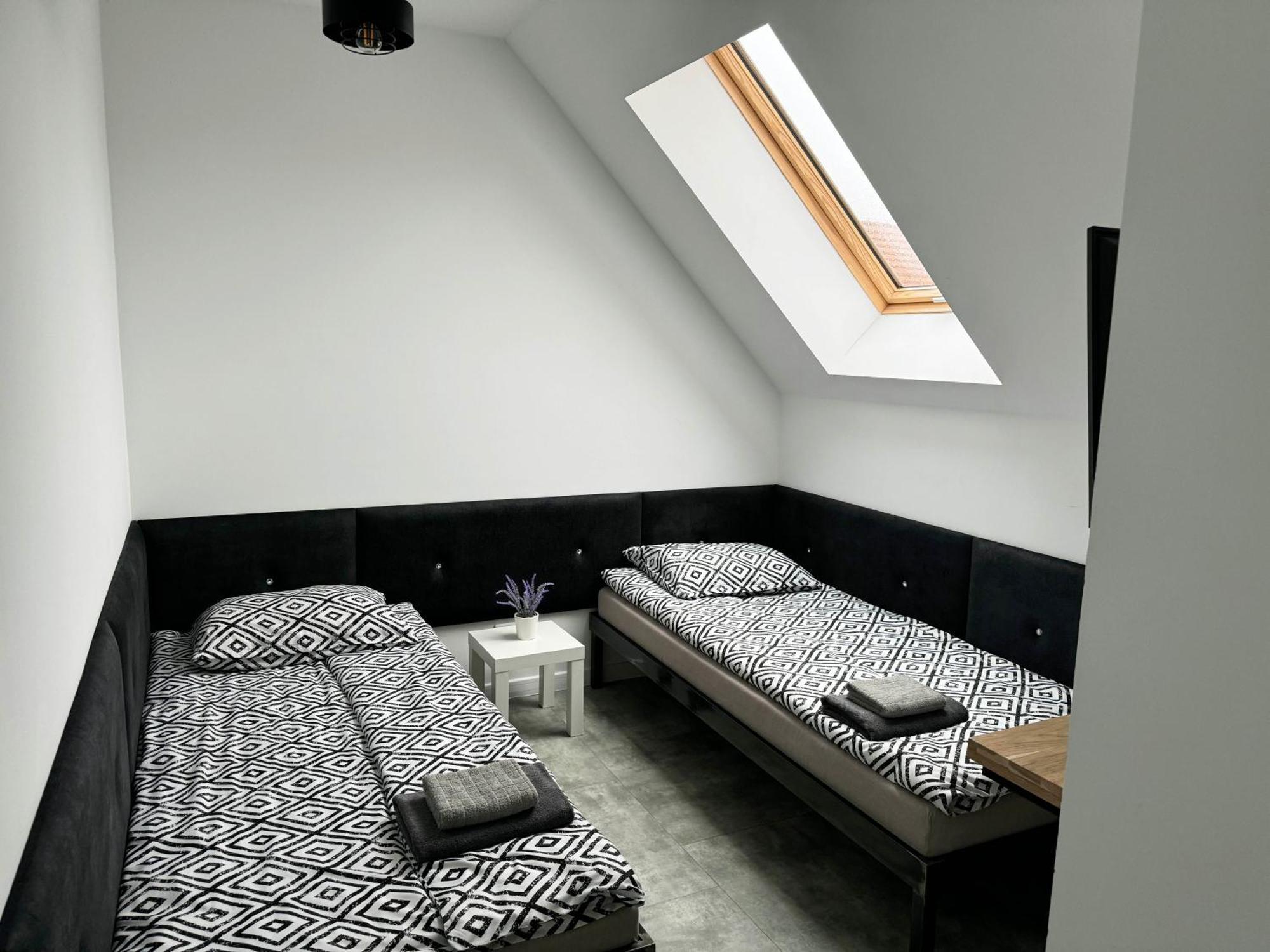 Pokoje Pod Palacem Koszecin Екстериор снимка