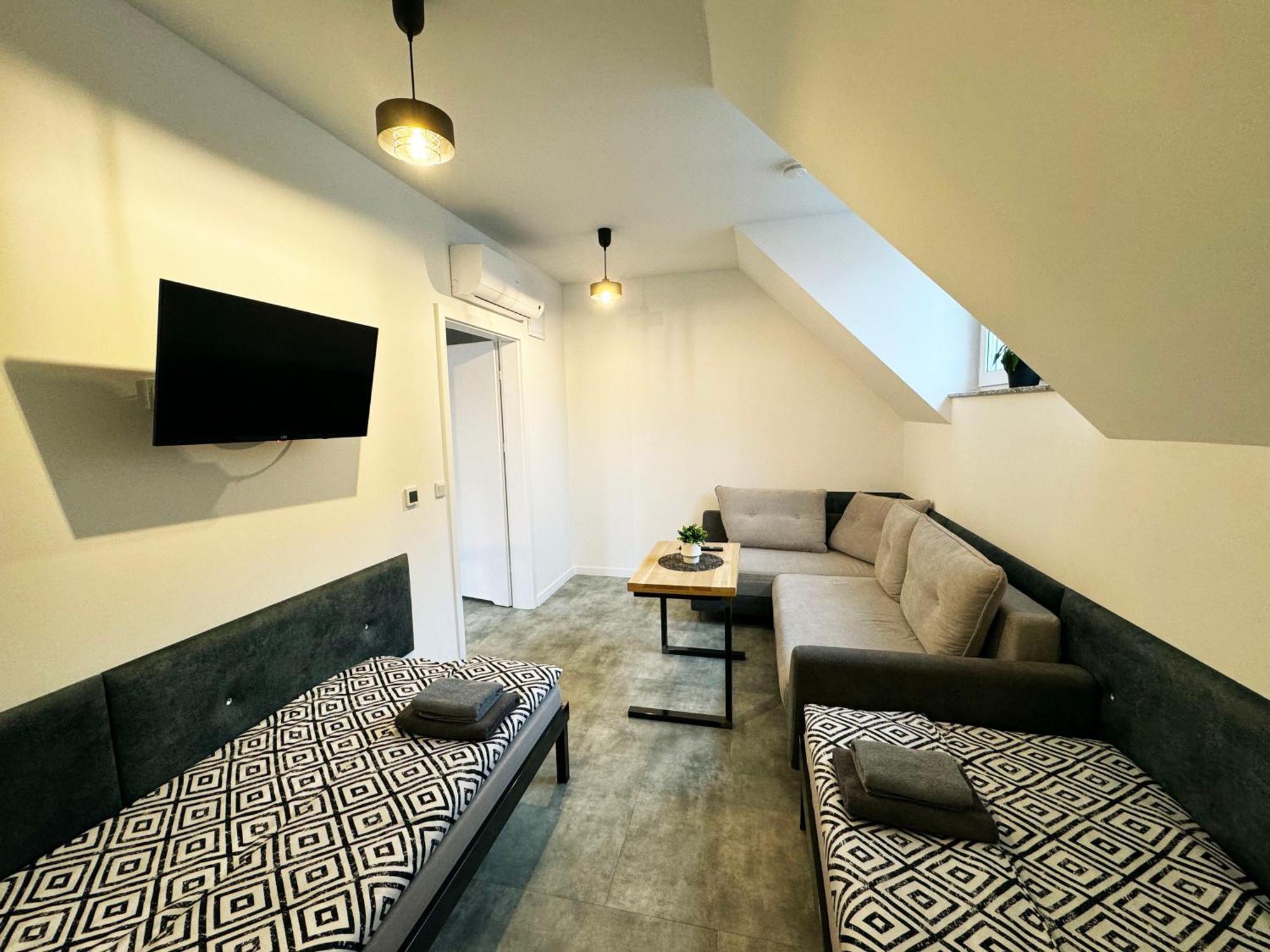 Pokoje Pod Palacem Koszecin Екстериор снимка