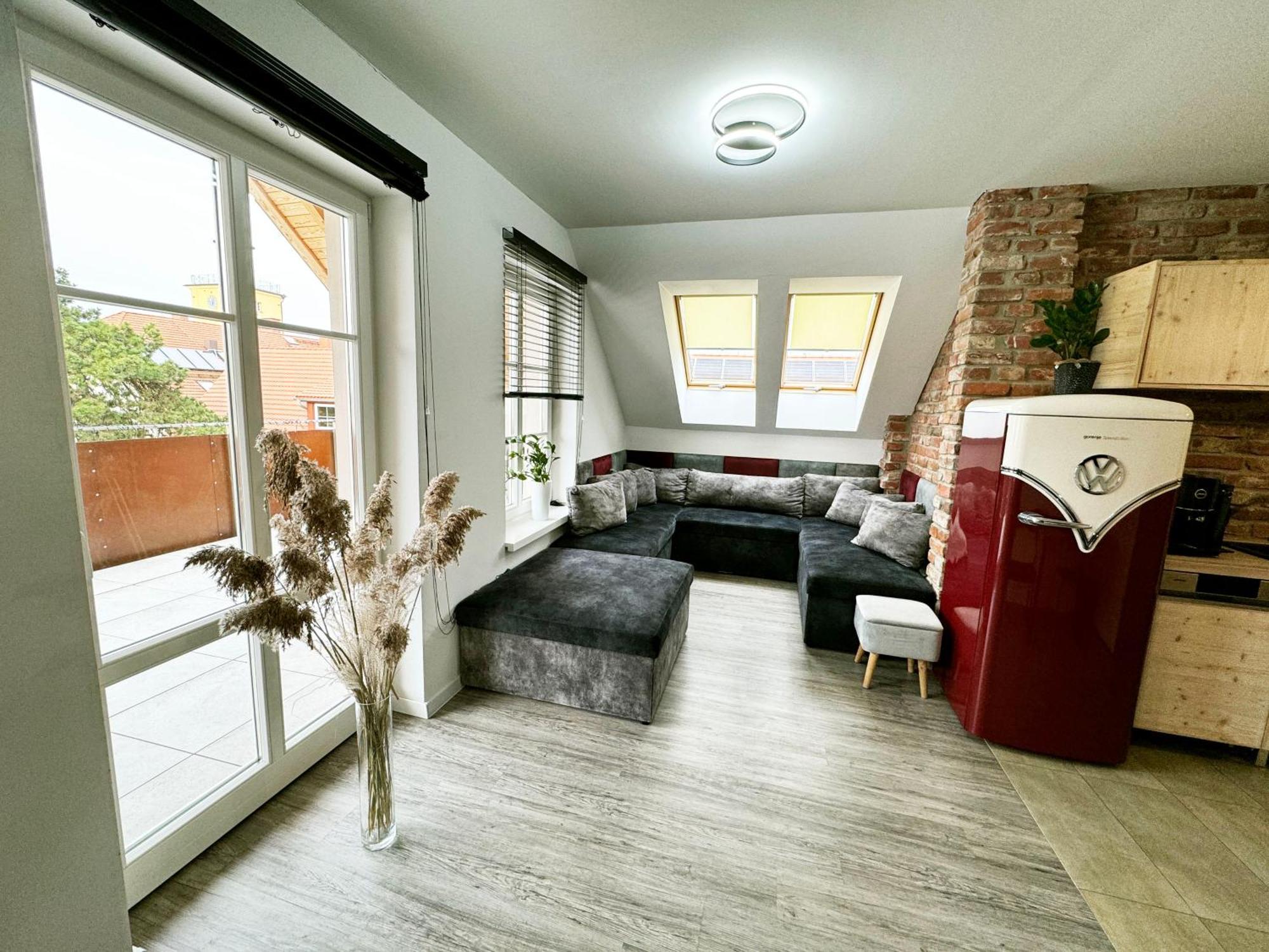 Pokoje Pod Palacem Koszecin Екстериор снимка